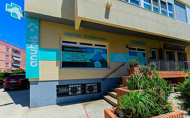 The facade of the Anubis Veterinary Center clinic